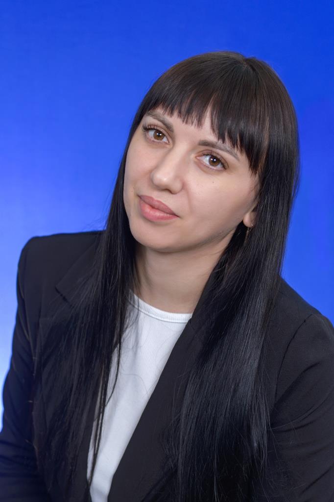 Саламова Виктория Борисовна.
